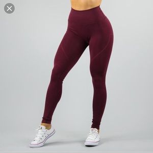 ISO GARNET RED REVIVAL LEGGINGS IN S